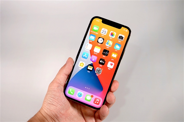八宿苹果手机维修分享iOS 14.2修订版已到，专属iPhone 12系列 